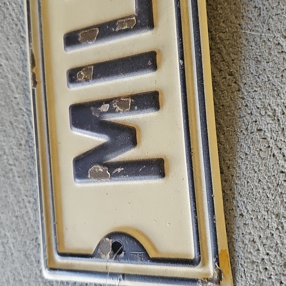 Collins Fresh + Original Milhouse Metal Wall Plaque - Picture 2 of 6